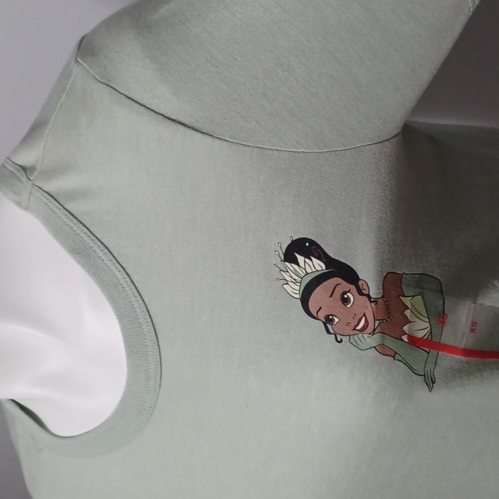 Disney Princess and the Frog green graffic t-shirt. Disney princess.  Size XS
